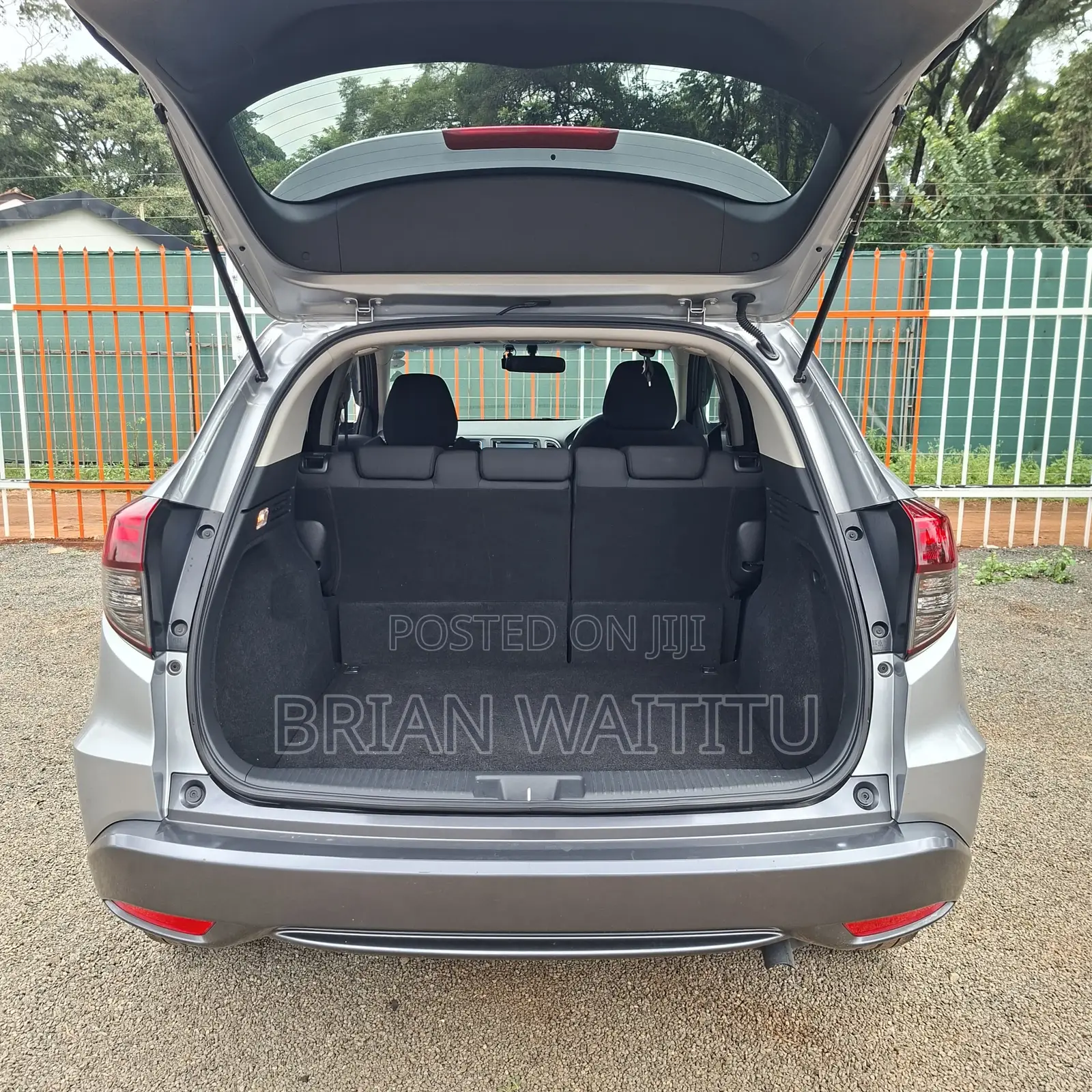 Honda Vezel 2018 Silver