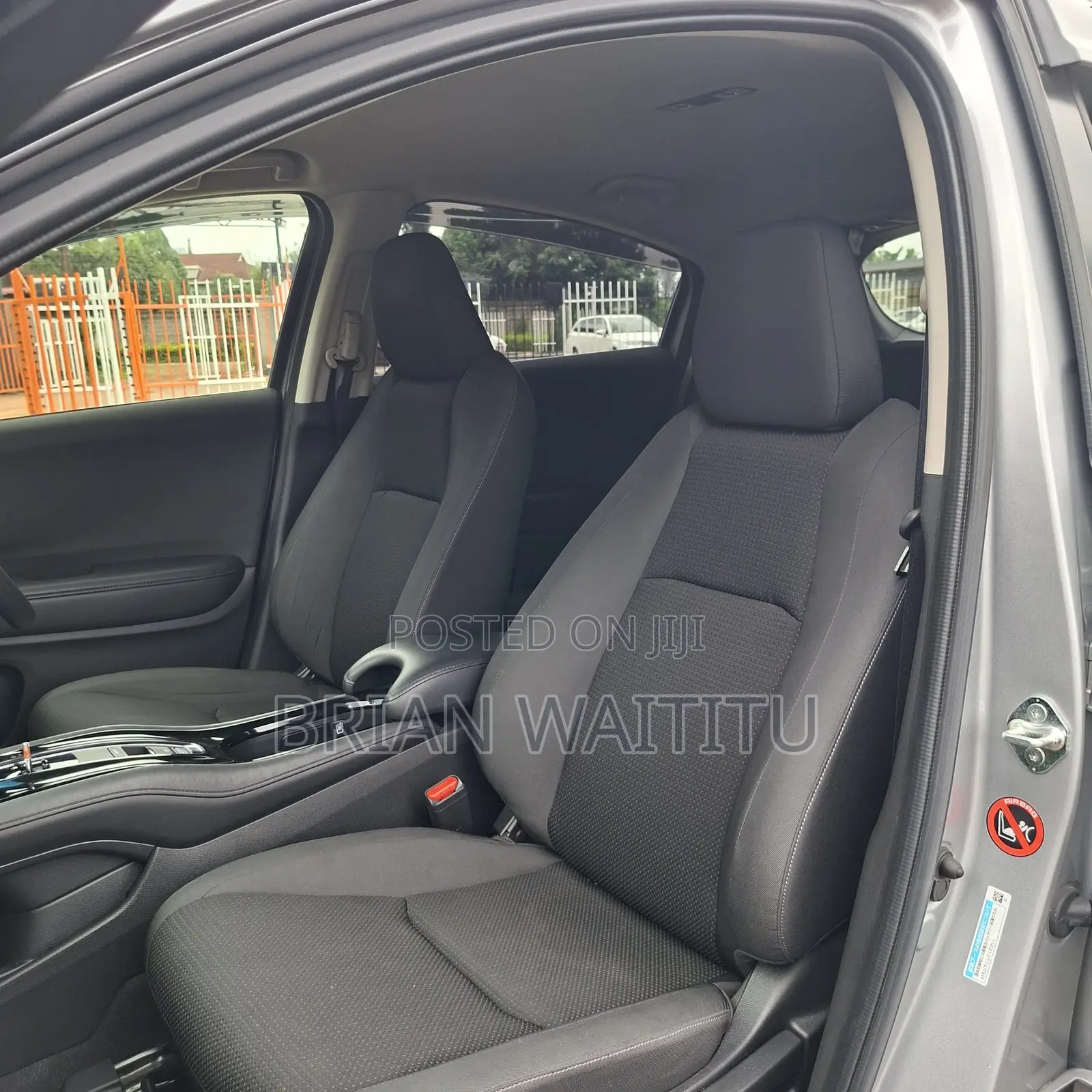 Honda Vezel 2018 Silver