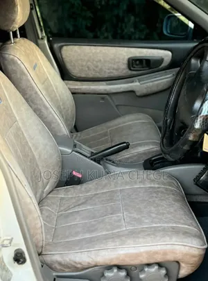 Subaru Impreza 2000 White