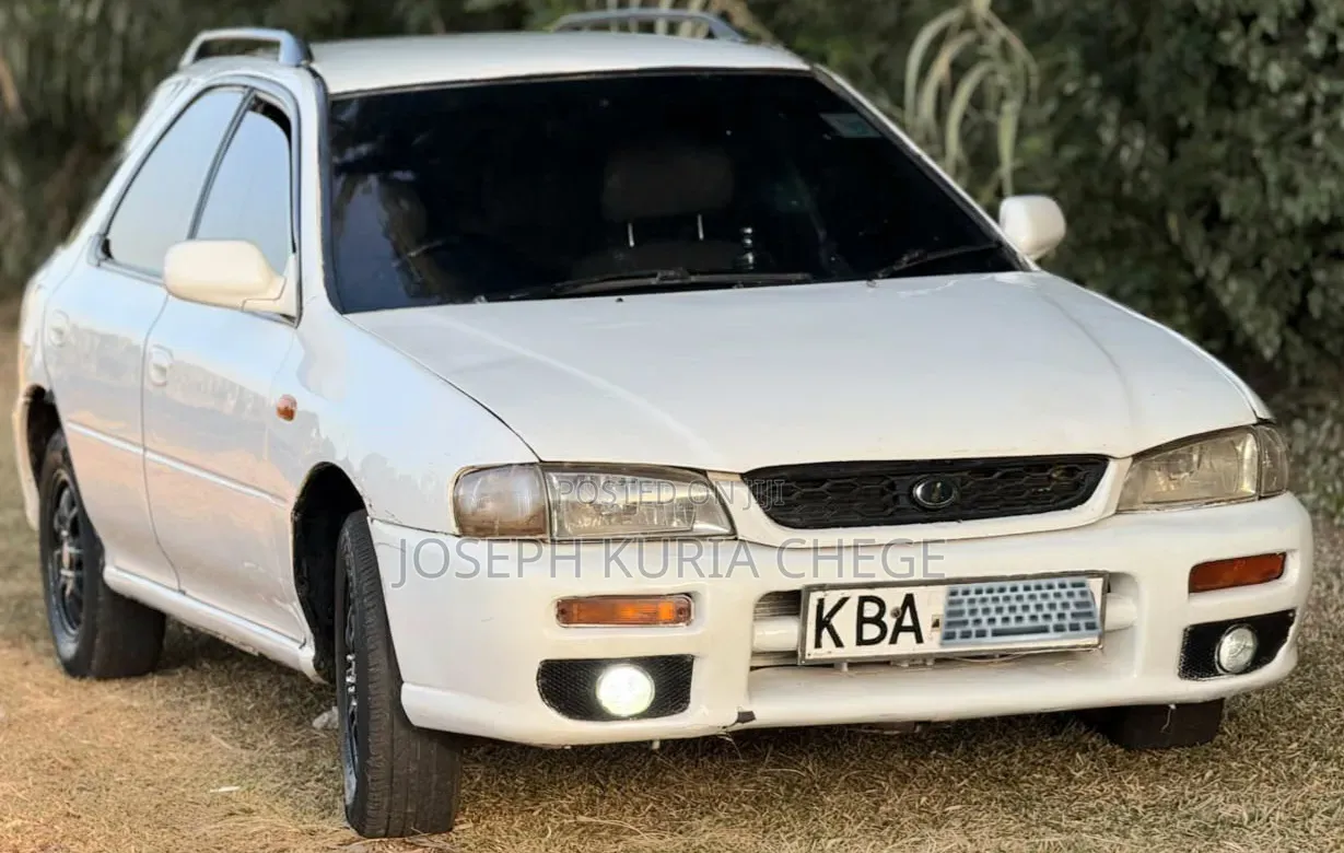 Subaru Impreza 2000 White