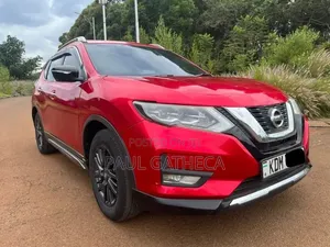 Nissan X-Trail 2016 Red