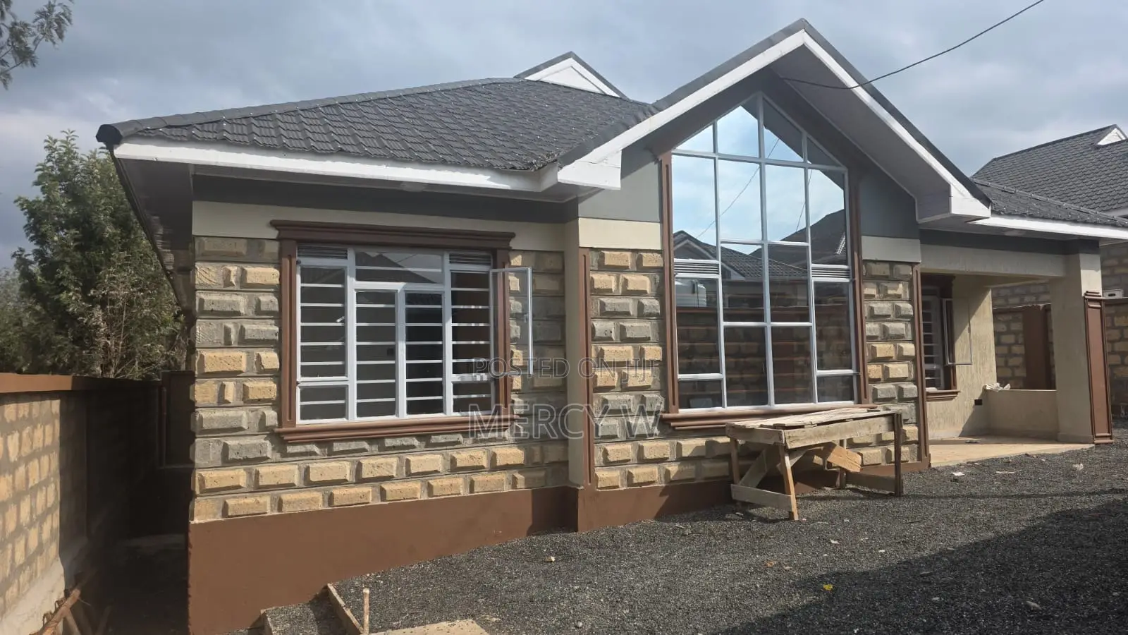 3bdrm Bungalow in Haraka, Matasia for sale