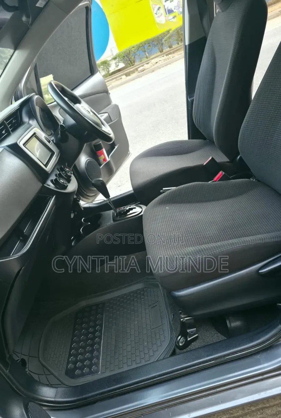 Toyota Vitz 2015 Gray