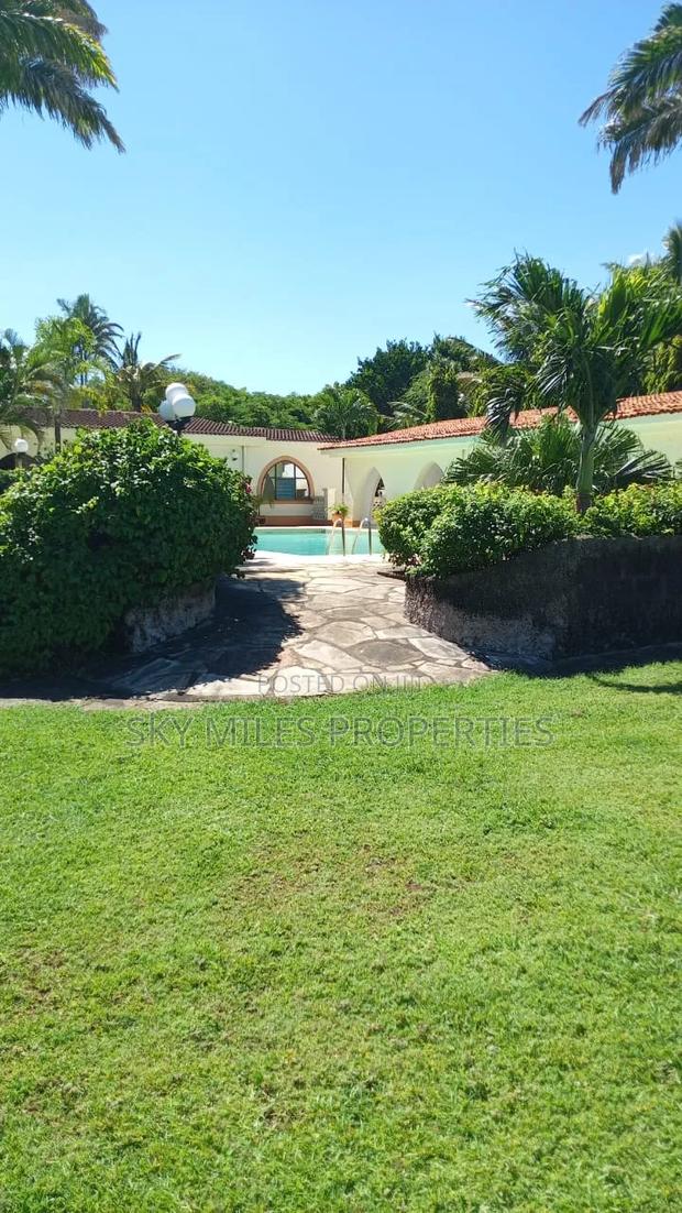 7bdrm Villa in Kuruwitu, Vipingo for sale