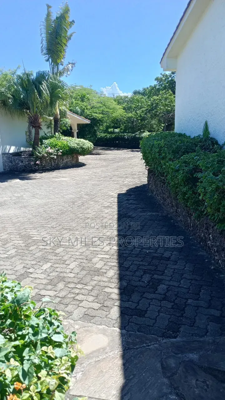 7bdrm Villa in Kuruwitu, Vipingo for sale
