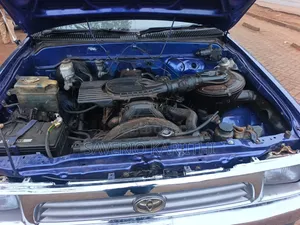Toyota Hilux 2.5 Cab 2005 Blue