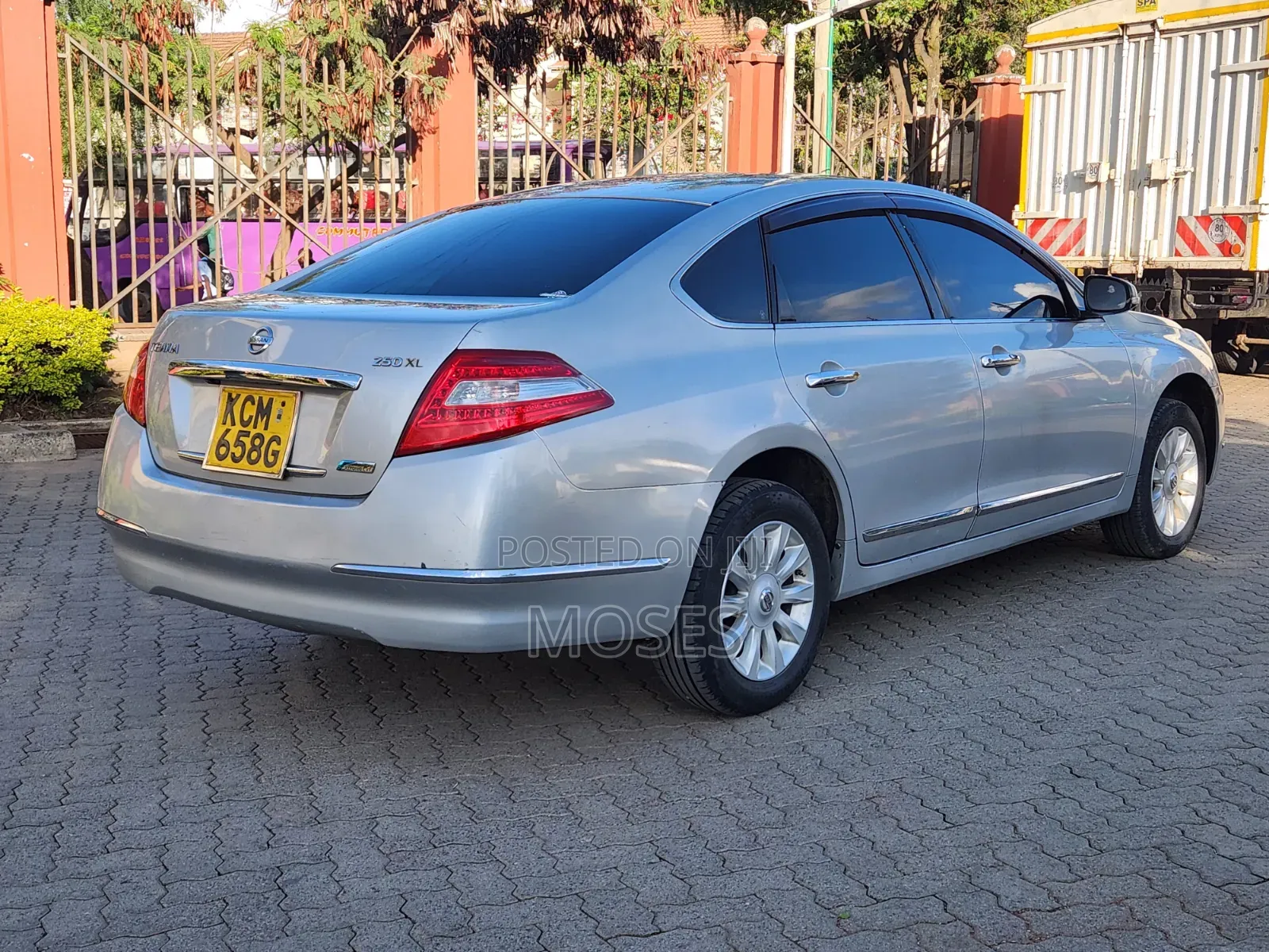 Nissan Teana 2011 Silver