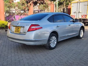 Nissan Teana 2011 Silver