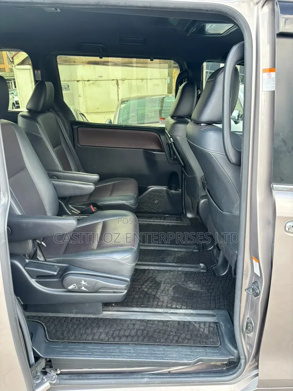 Toyota Esquire 2019 Gray
