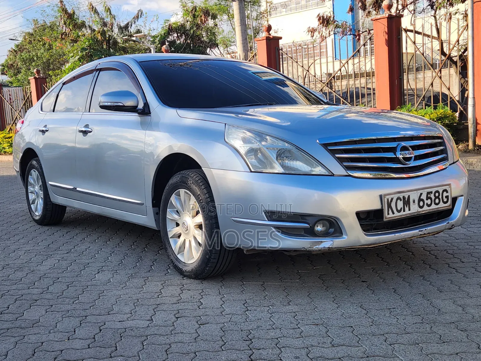 Nissan Teana 2011 Silver