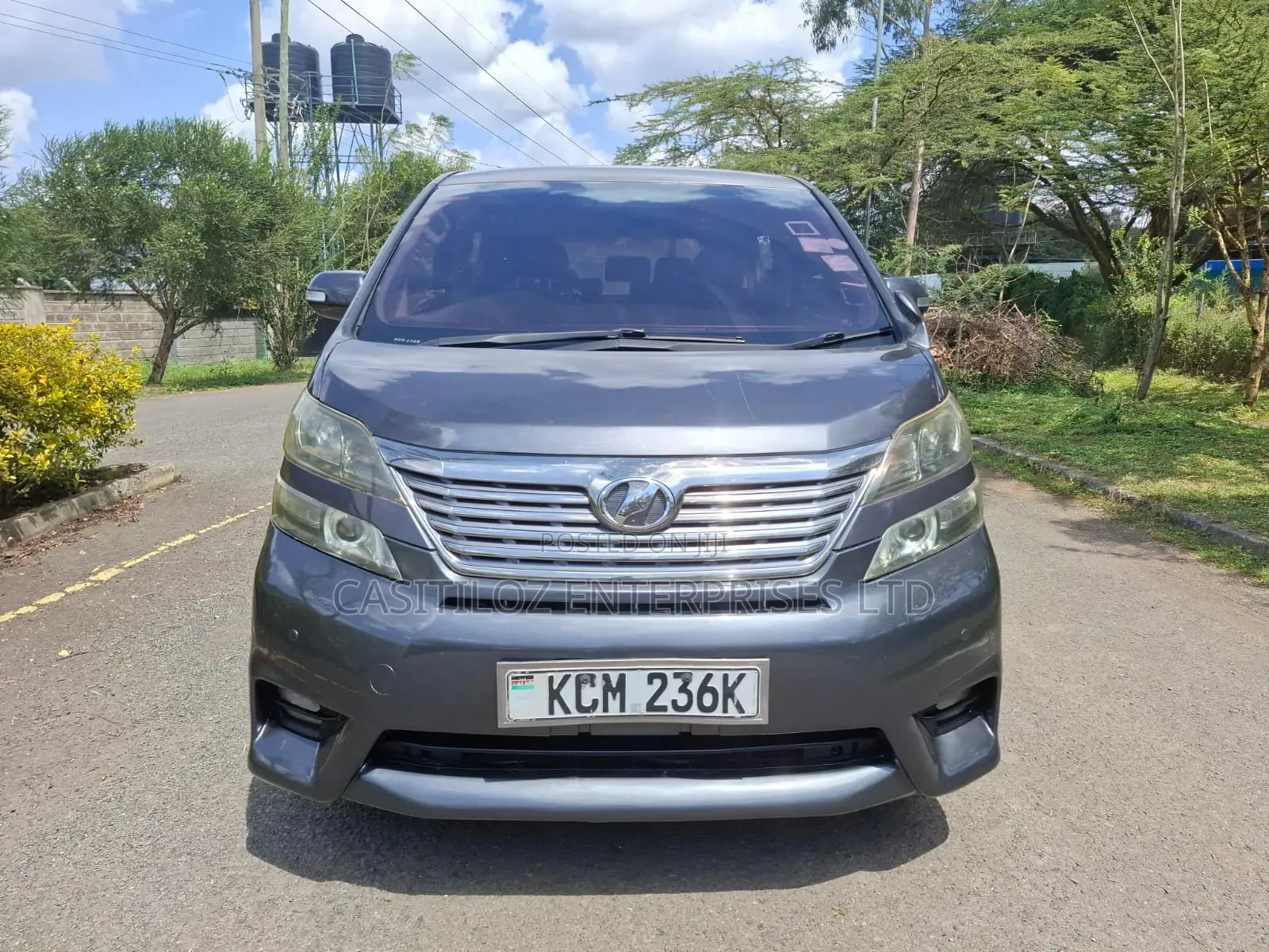 Toyota Vellfire 2010 Gray