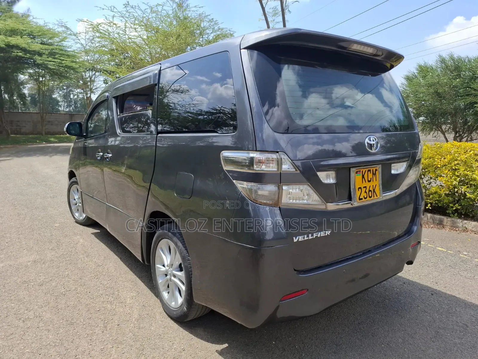 Toyota Vellfire 2010 Gray