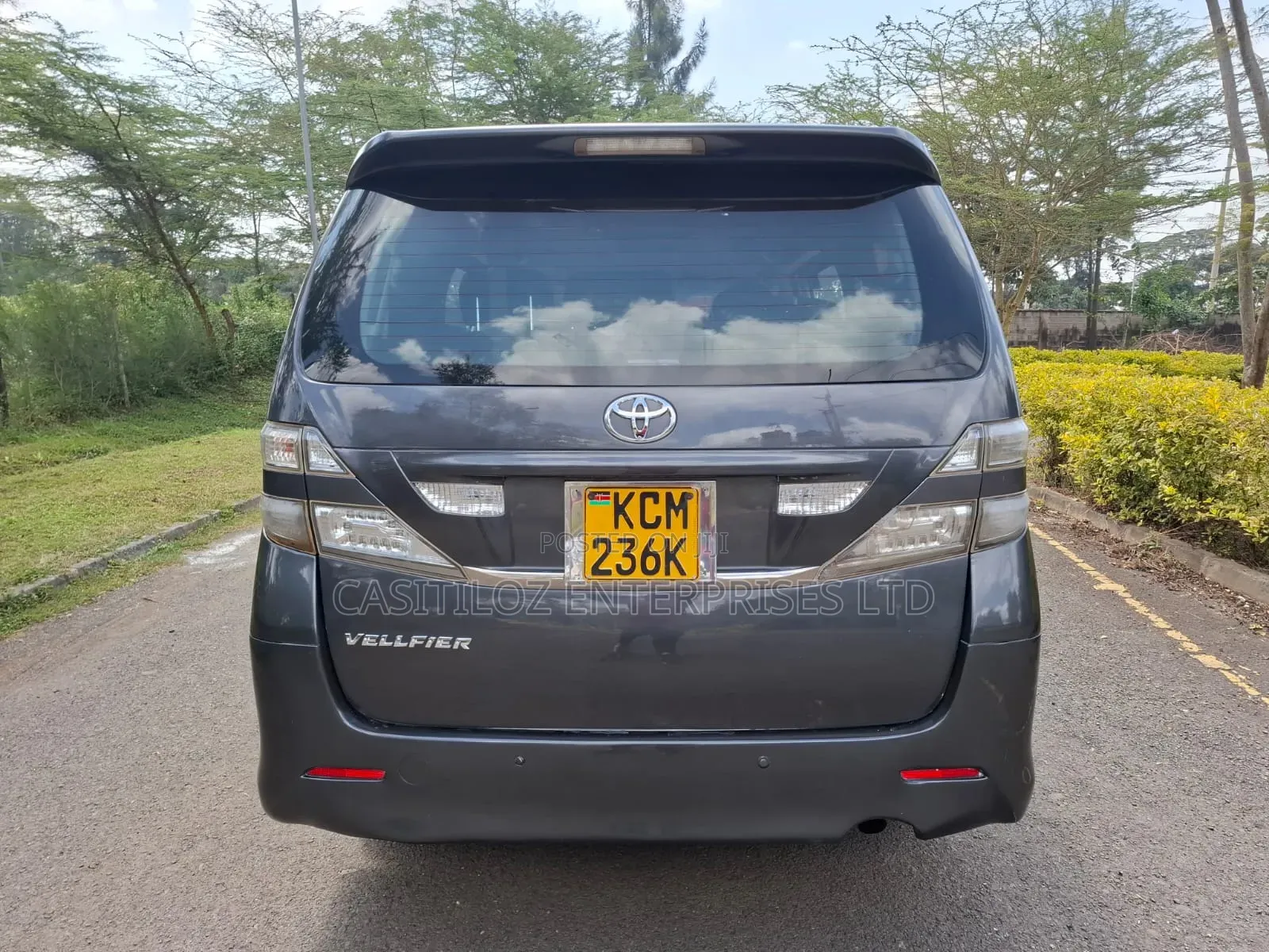 Toyota Vellfire 2010 Gray