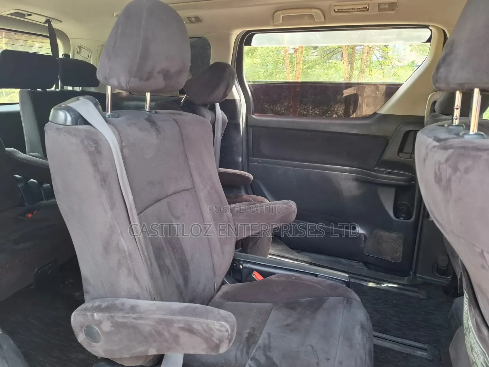 Toyota Vellfire 2010 Gray