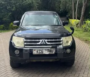 Mitsubishi Pajero 3.2 DI-D Avance Automatic 2008 Black
