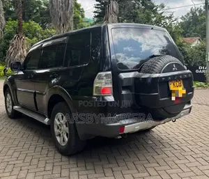 Mitsubishi Pajero 3.2 DI-D Avance Automatic 2008 Black