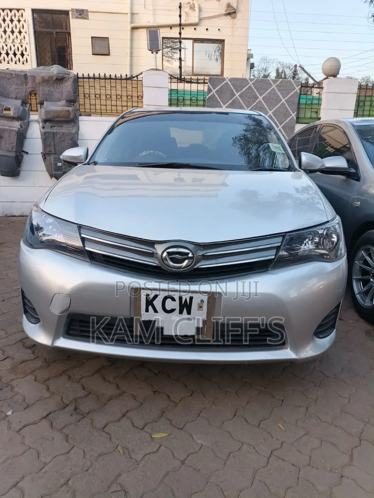 Toyota Axio 2012 Silver