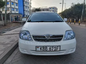 Toyota Corolla Fielder 2004 White