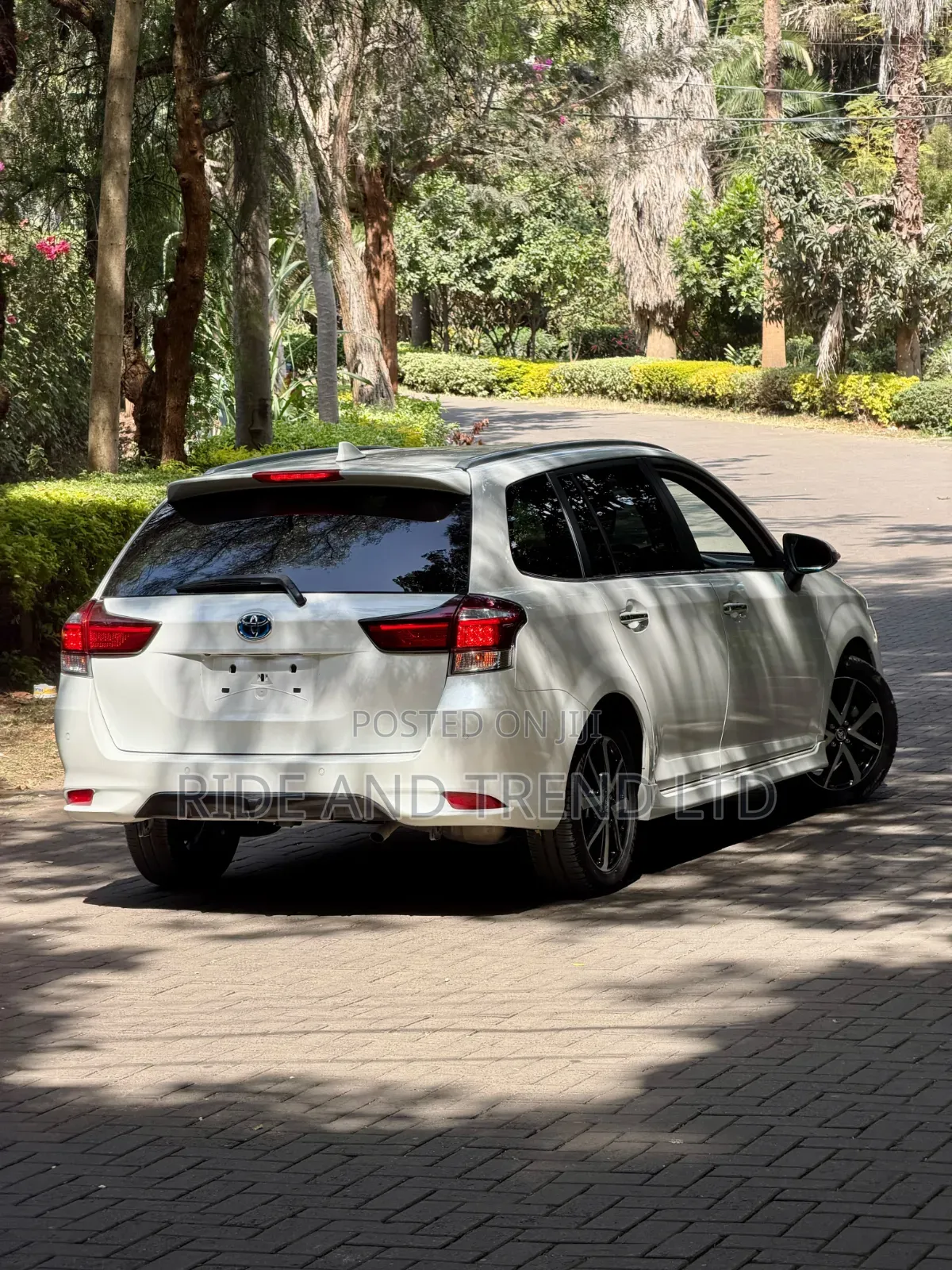 Toyota Corolla Fielder 2019 White