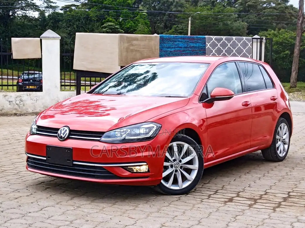 Volkswagen Golf TSI S FWD 2018 Red