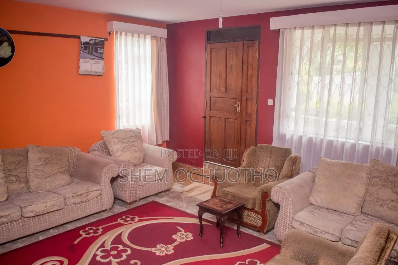 5bdrm Maisonette in Olenairi for sale