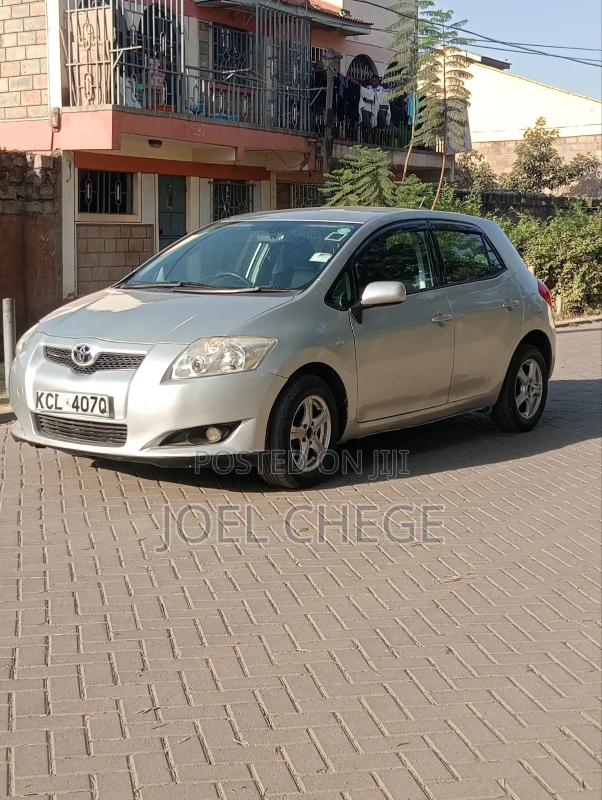 Toyota Auris 2010 Silver