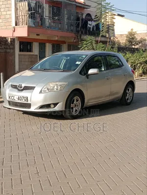 Toyota Auris 2010 Silver