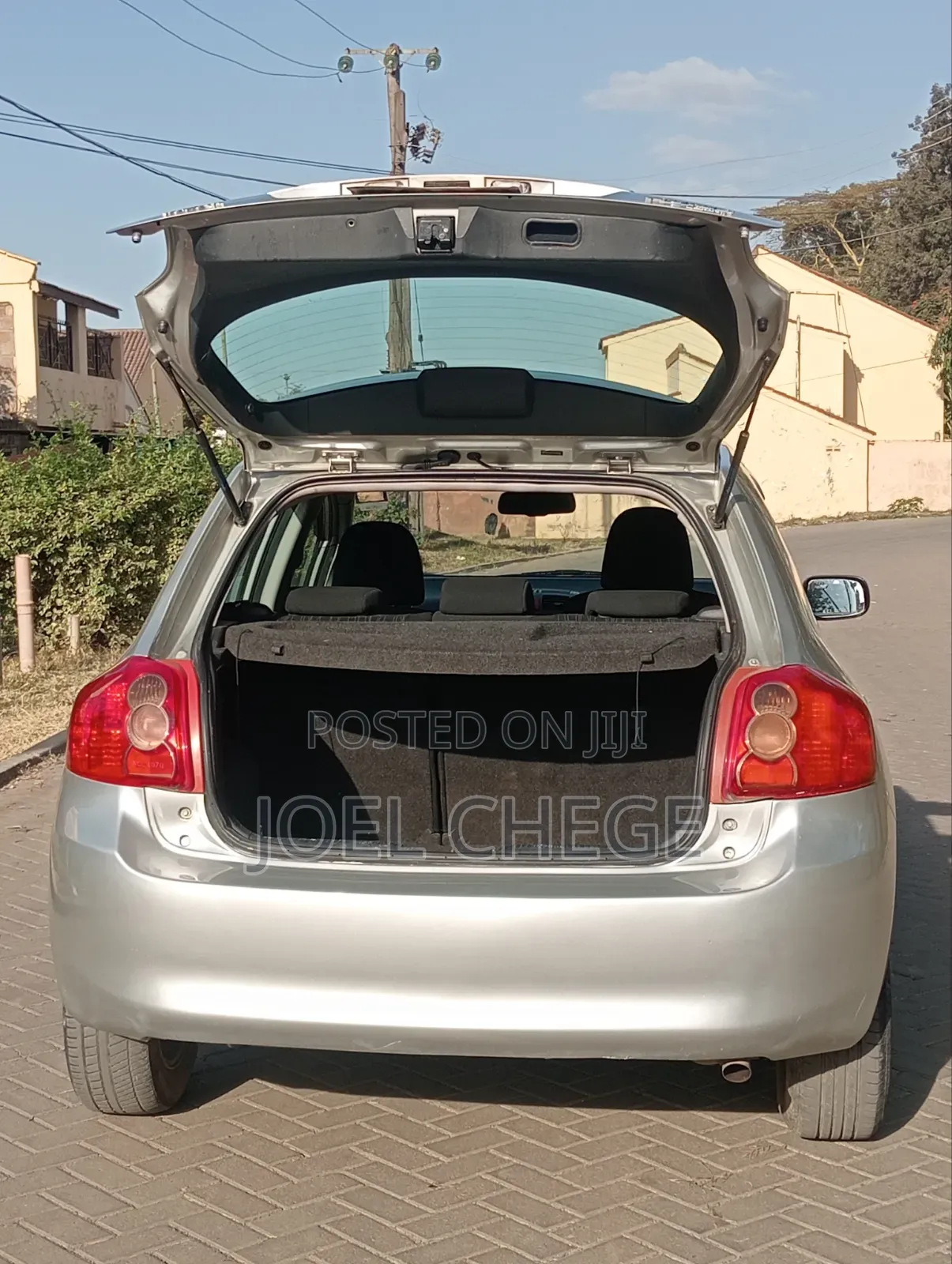 Toyota Auris 2010 Silver