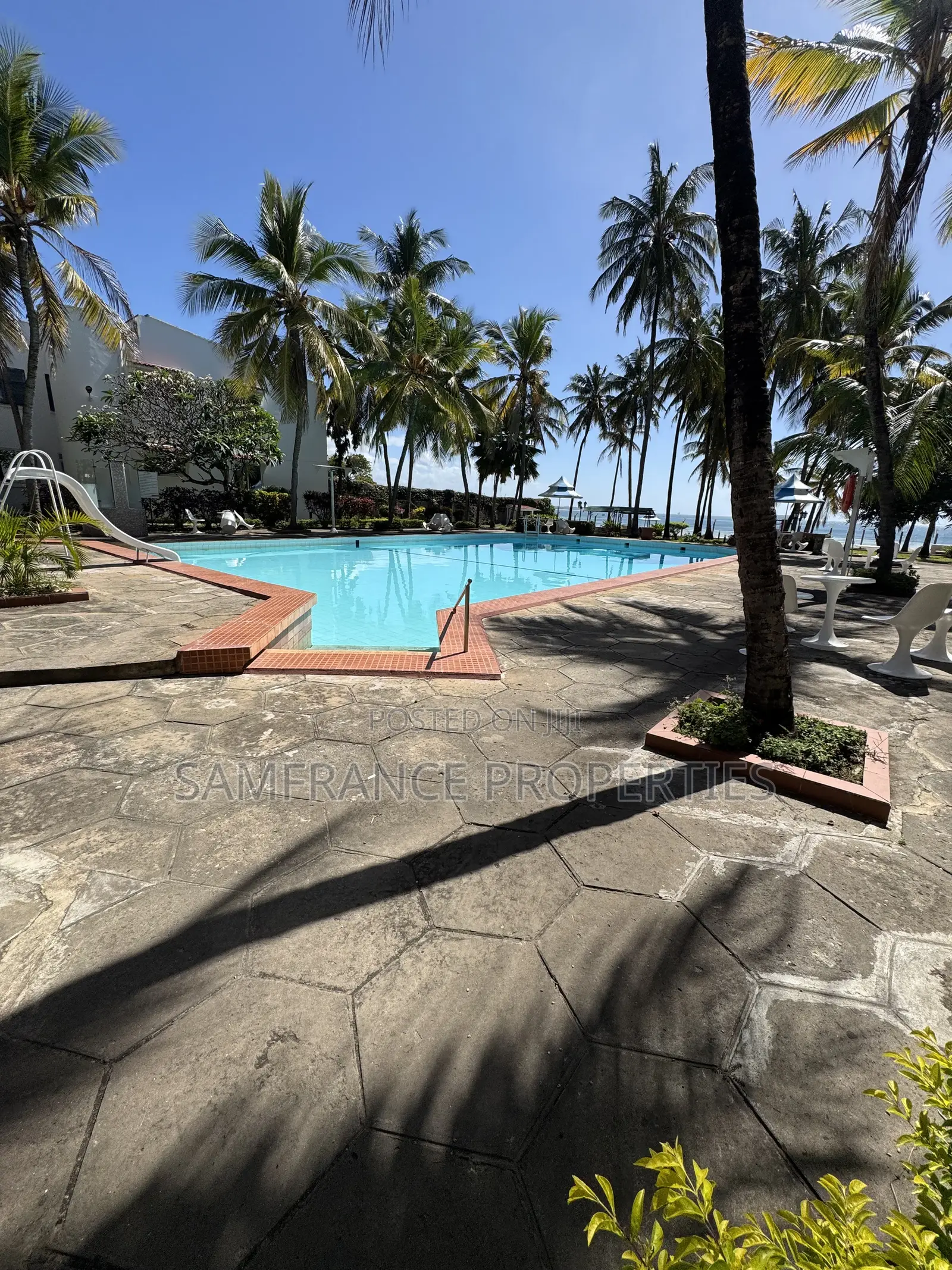 1bdrm Apartment in 3Rd Avanue, Nyali Mkomani for rent