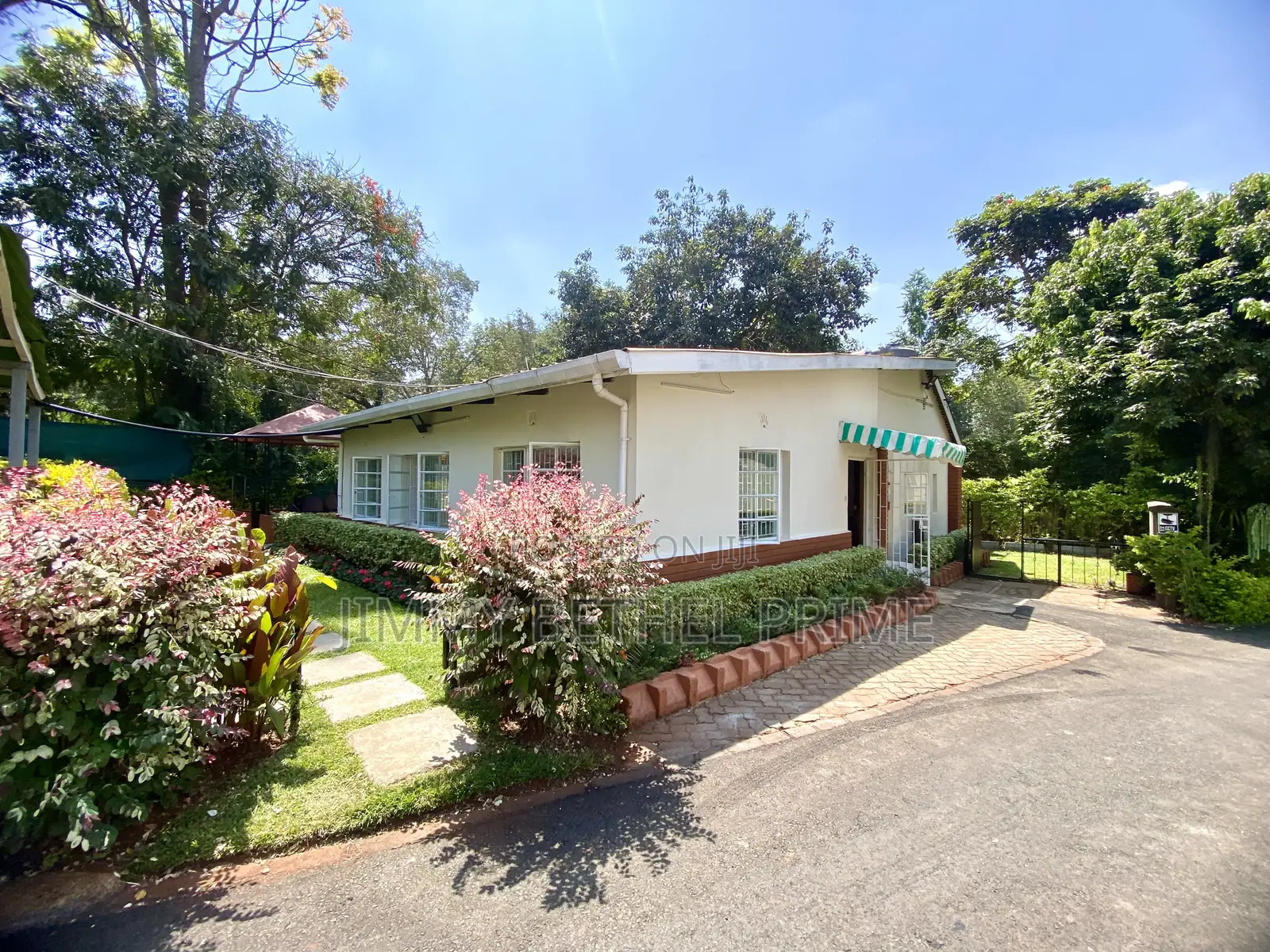 Furnished 2bdrm House in Westlands for rent