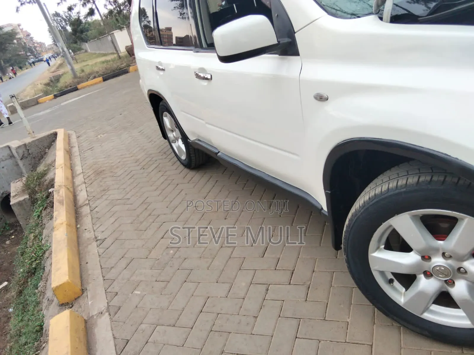 Nissan X-Trail 2010 White