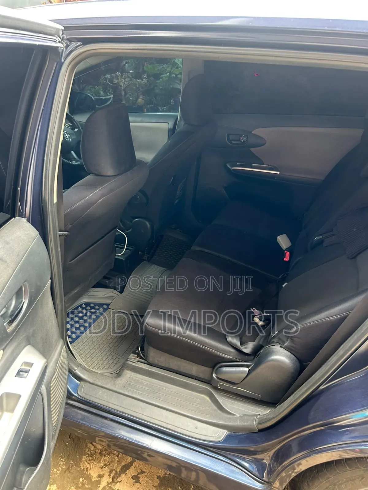 Toyota Wish 2011 Blue