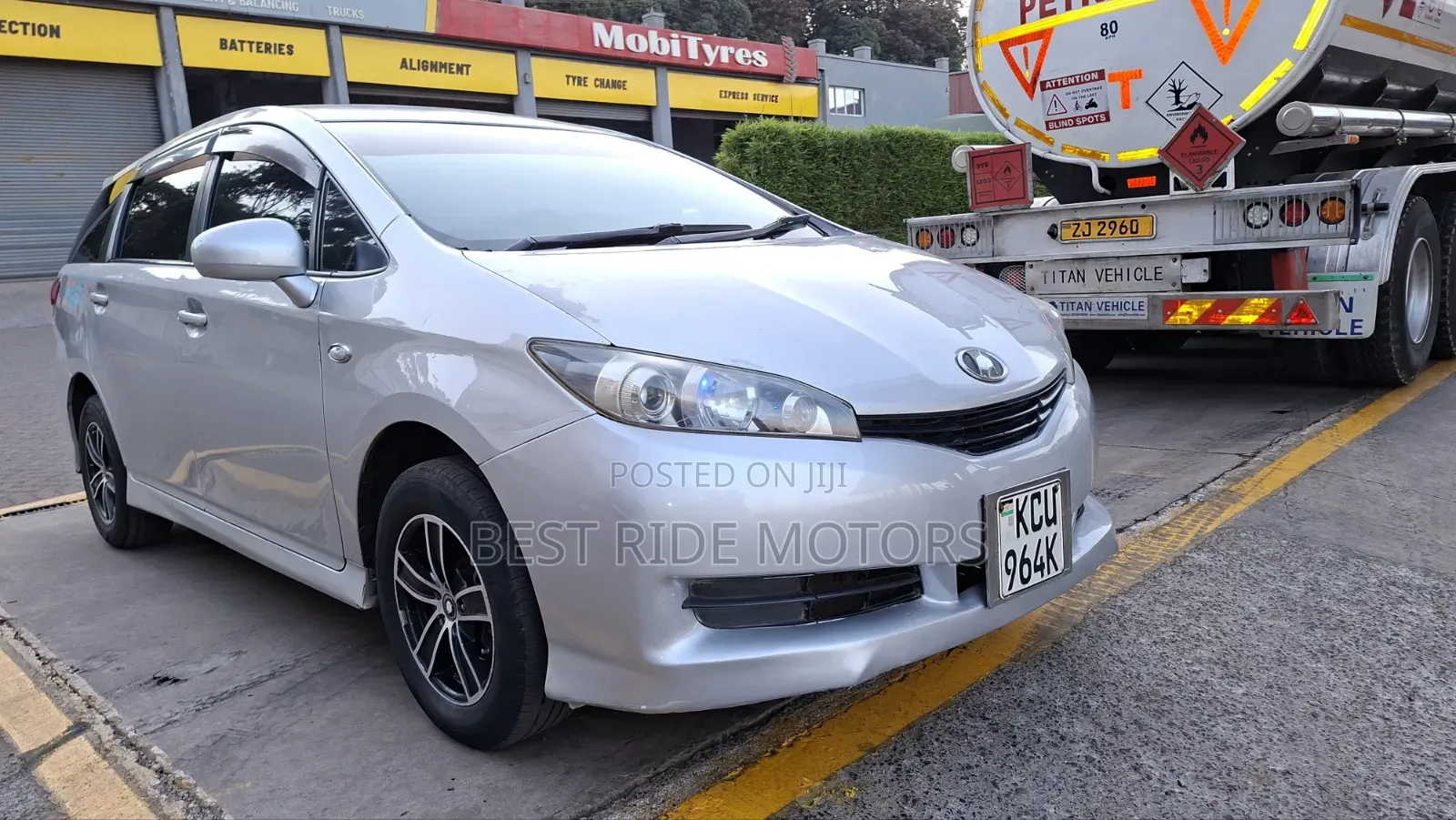 Toyota Wish 2013 Silver