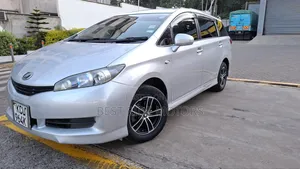 Toyota Wish 2013 Silver