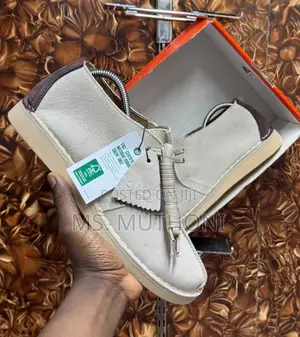Tan/Brown Suede "Bank Robber"Clarks Originals Desert Trek :40-45