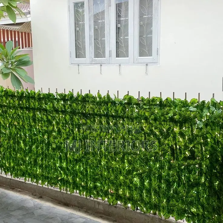 Dense Artificial Hedge Privacy Fence for Outdoor Wall Covering
