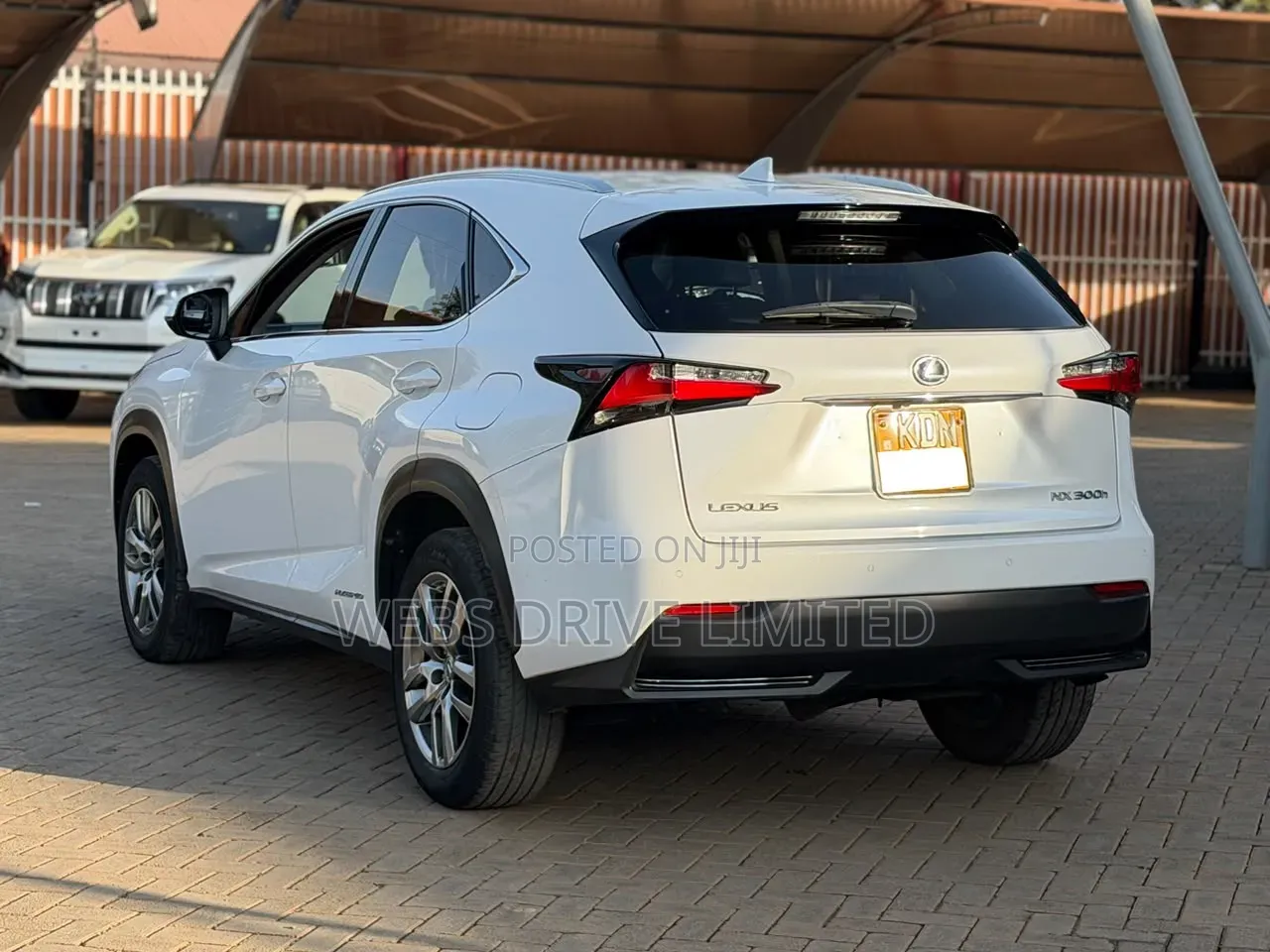Lexus NX 2016 Pearl
