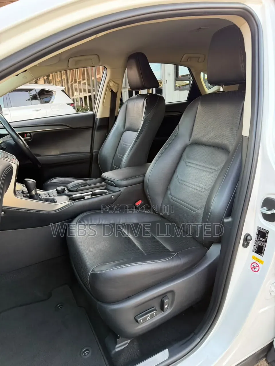Lexus NX 2016 Pearl