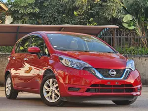 Nissan Note 1.2 Hybrid 2019 Red
