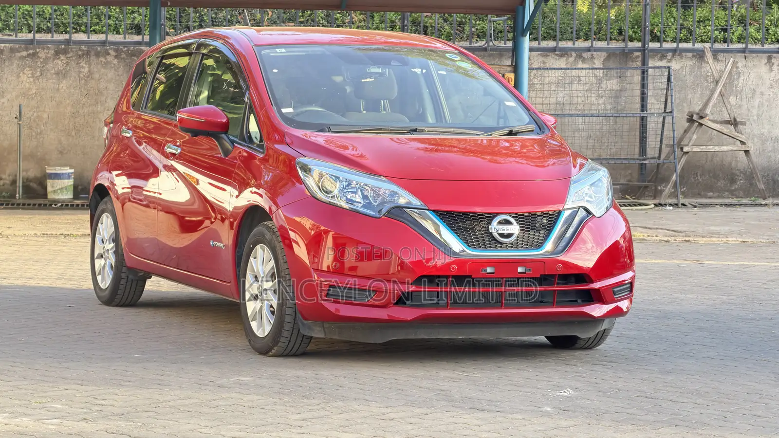 Nissan Note 1.2 Hybrid 2019 Red