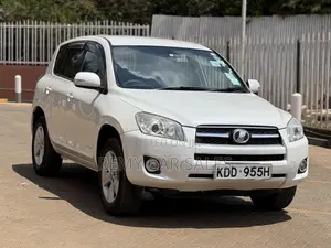 Toyota RAV4 2015 White