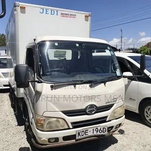 Hino Dutro