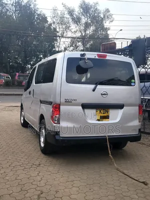 Nissan NP200 2016 Silver