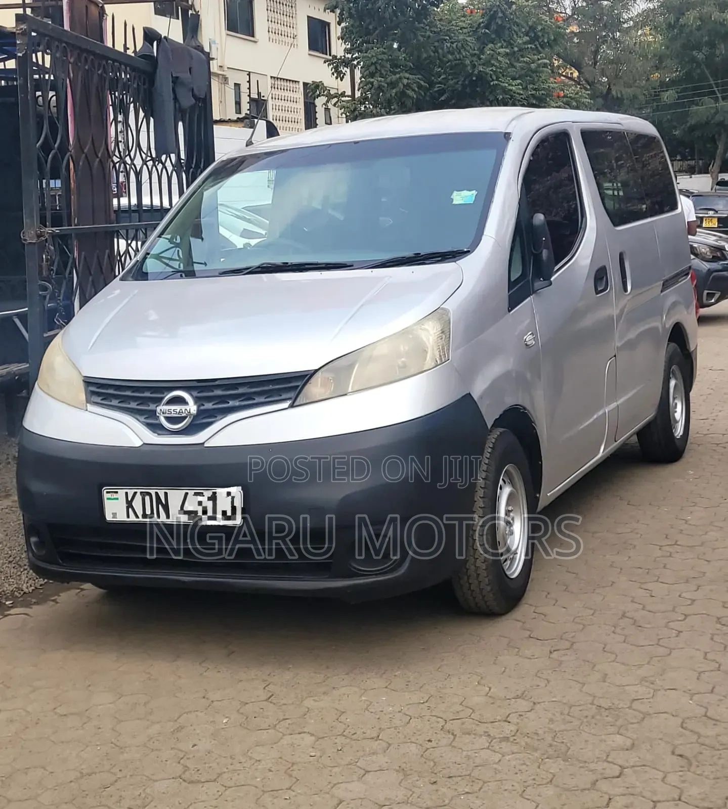 Nissan NP200 2016 Silver