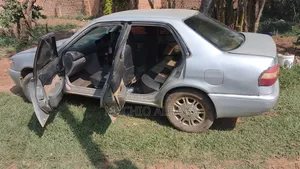 Toyota Corolla 2000 Gray