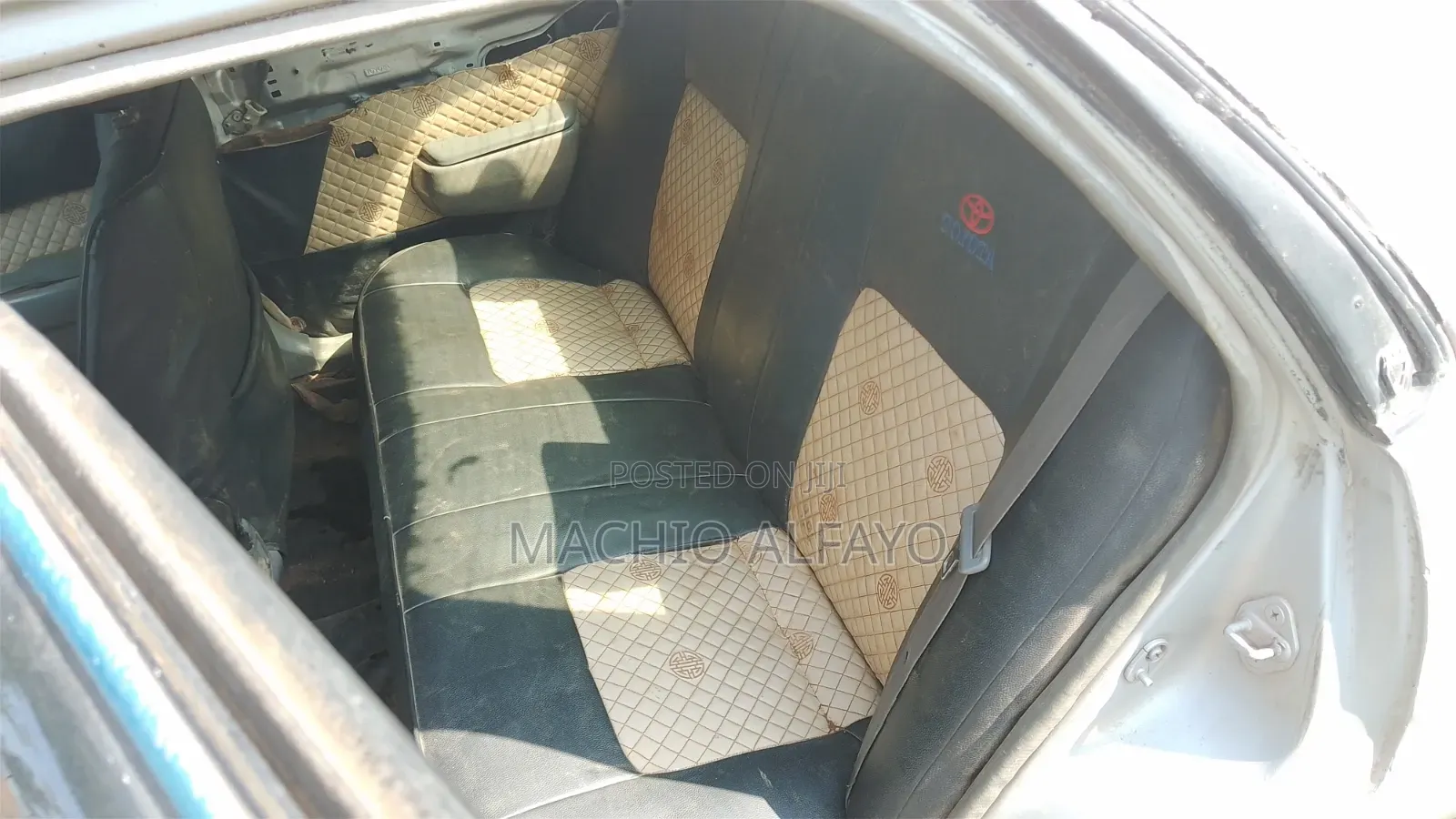 Toyota Corolla 2000 Gray