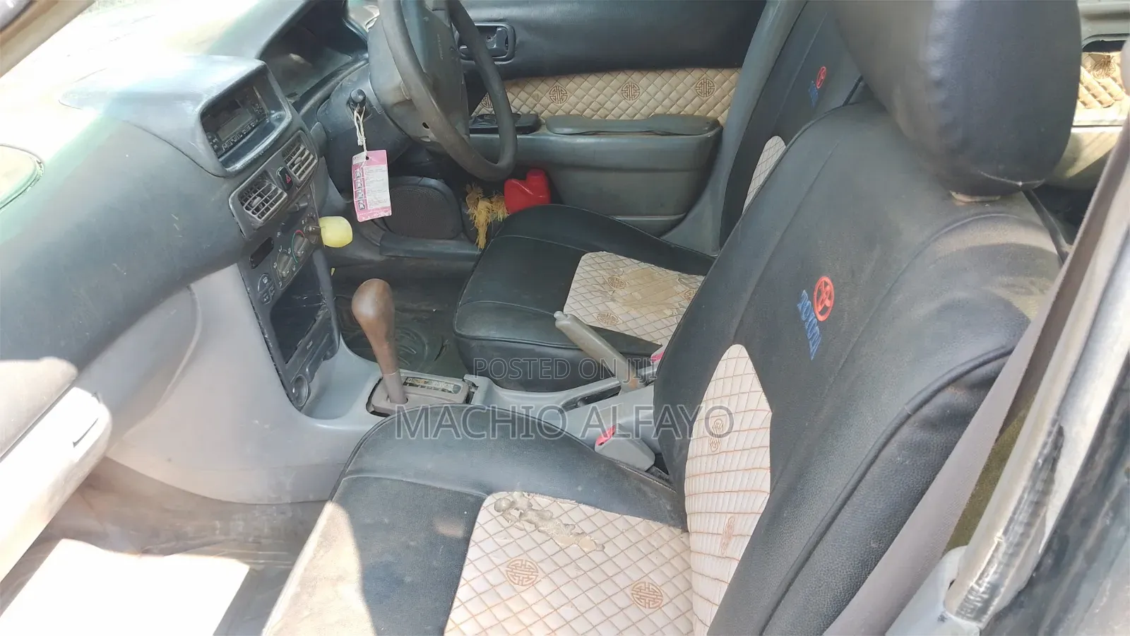 Toyota Corolla 2000 Gray