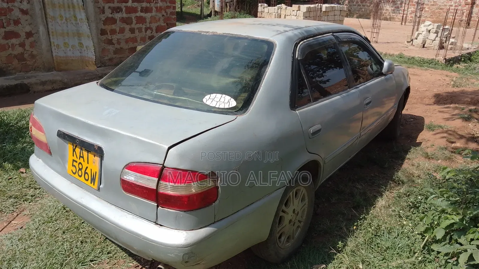 Toyota Corolla 2000 Gray
