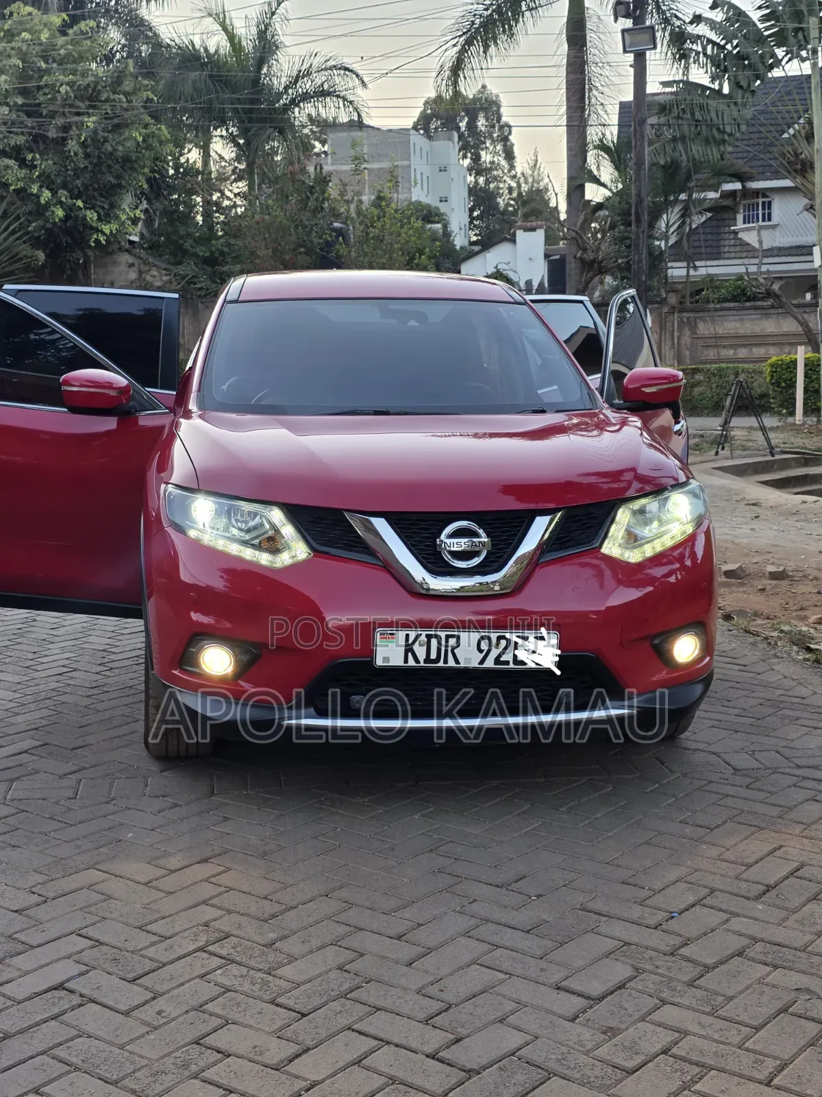 Nissan X-Trail 2017 Red