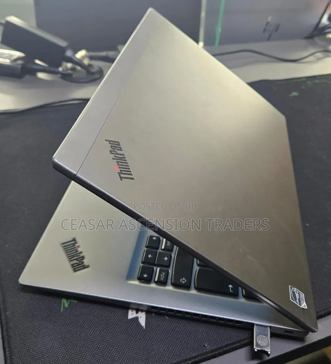Laptop Lenovo ThinkPad T490s 16GB Intel Core i7 SSD 512GB